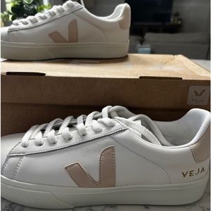 Womens Veja Sneakers size 9
